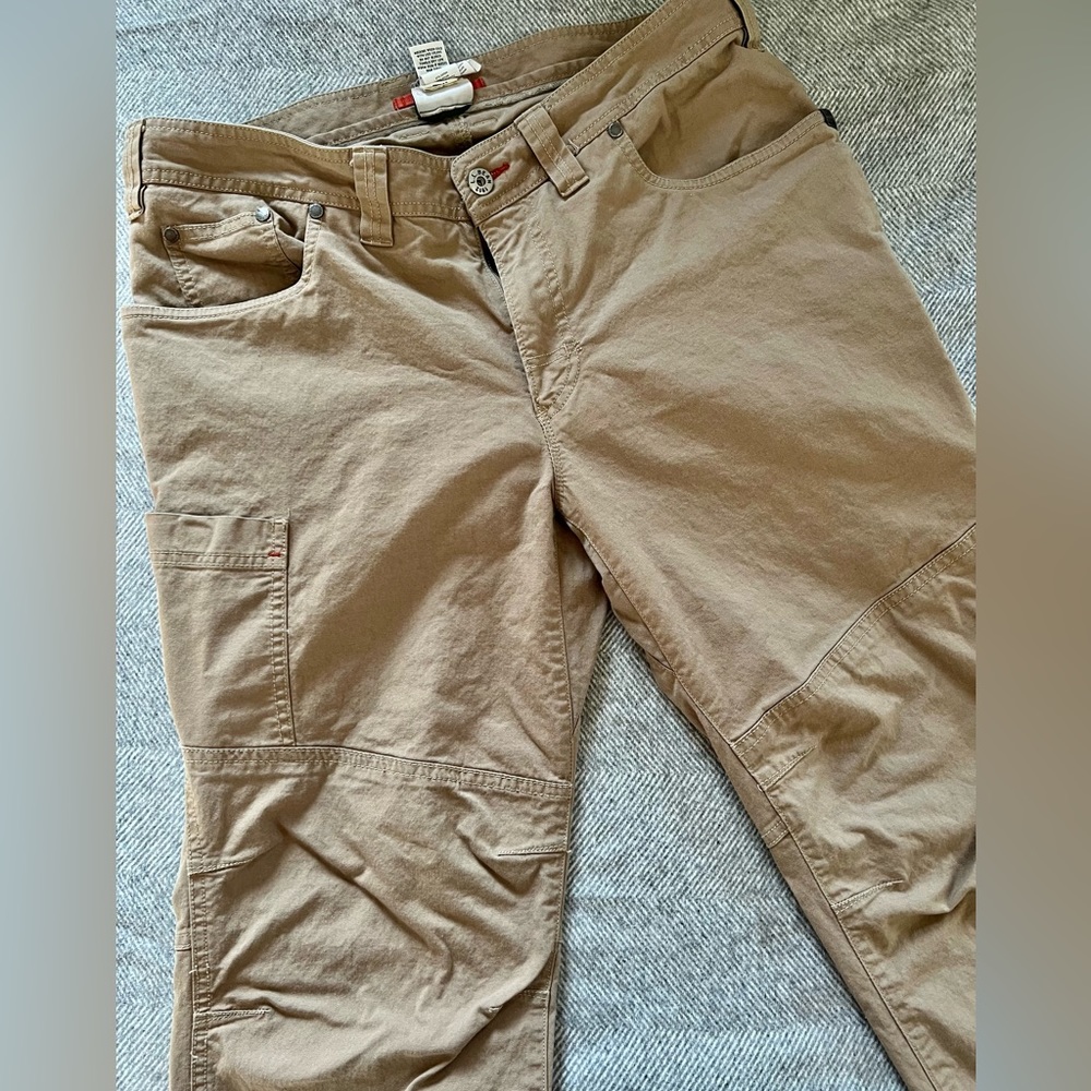 LLBean Riverton Cargo Pant with stretch, size 35x32
